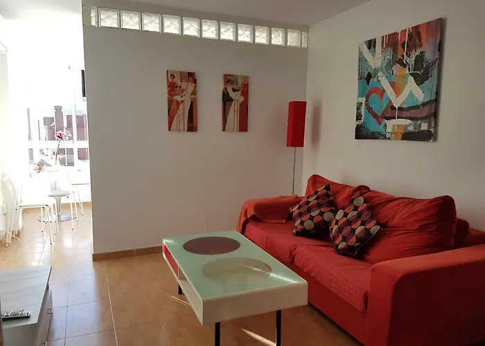 Mini Penthouse Close To Beach With Nice Seaviews